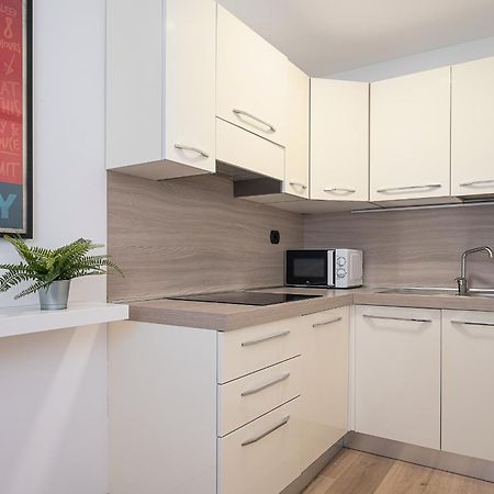 Perugino 16 Apartment Милано Екстериор снимка