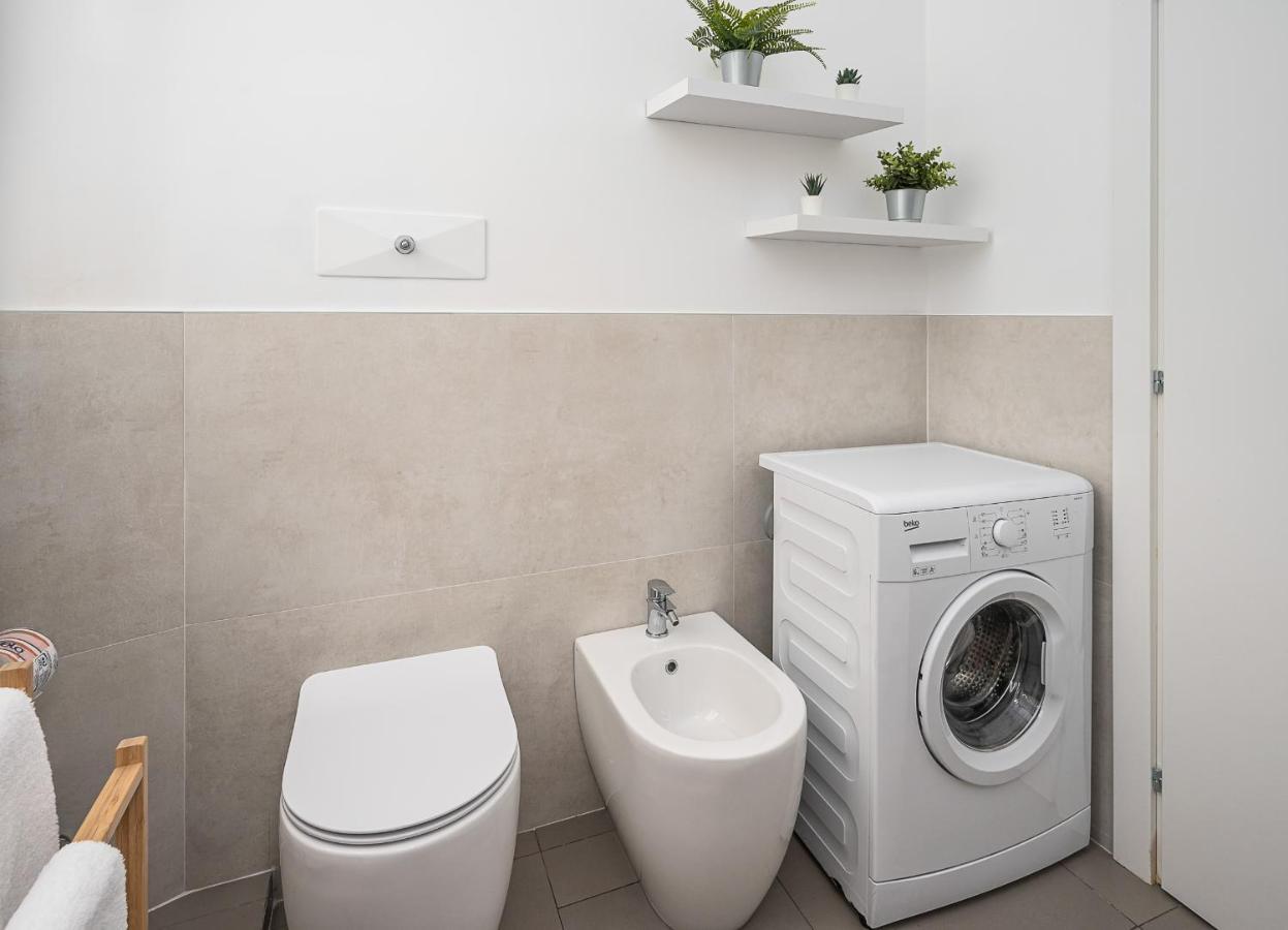 Perugino 16 Apartment Милано Екстериор снимка